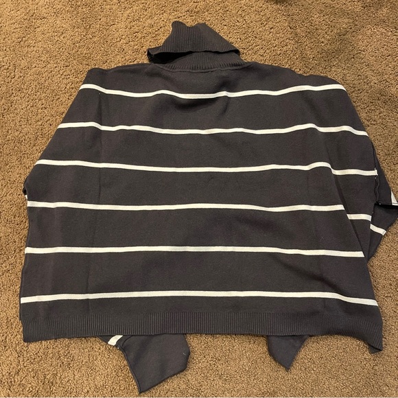 Free People Paulie Turtleneck Sweater – Smoked Pearl Combo - Picture 8 of 9